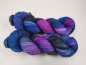 Preview: Die " Softe High Twist " Einöder Merino  Socke  *** Purple Blaues Avalon