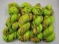 Preview: Einöder Merino  Socke  ***  Neon Konfetti Grün