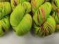 Preview: Einöder Merino  Socke  ***  Neon Konfetti Grün