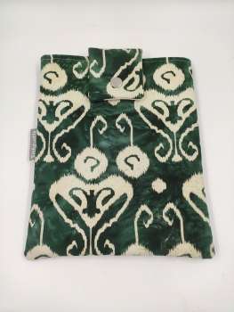 Buchhülle - Buchtasche mit Drucknopf  ***  Batik Grün