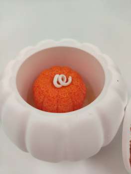 Handgemachte Duftkerze ***  KÜRBIS Klein Weiß Gold  **  Spice Pumpkin