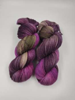 Die " Softe " Einöder Merino  Socke  *** GRAUBRAUNE KIRSCHBEEREN