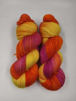 Die " Softe " Einöder Merino  Socke  ***  ORANGEGELBE FUCHSIEN