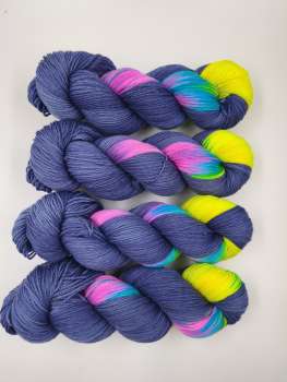 Preview: Einöder Merino  Socke  *** Wilde Elly * Stiefmütterchen