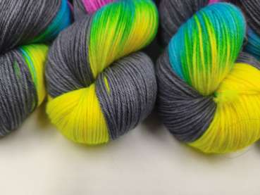 Preview: Einöder Merino  Socke  *** Wilde Elly * Grau