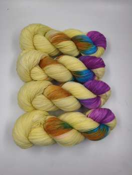 Preview: Einöder Merino  Socke  *** Wilde Elly * Buttergelb