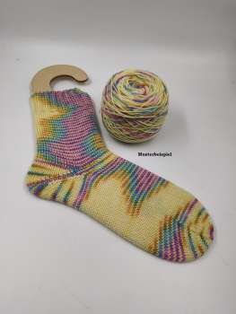 Preview: Einöder Merino  Socke  *** Wilde Elly * Stiefmütterchen