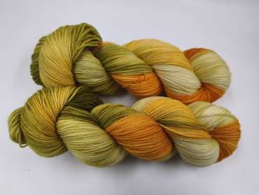 Preview: Einöder Merino  Socke  *** ORANGES WEIDENGRÜN