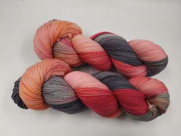 Preview: Einöder Merino  Socke  *** GRAUES ROT