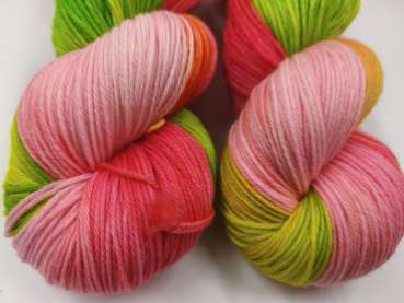 Preview: Einöder Merino  Socke  ***  MELONEN LIMES