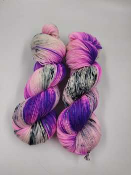 VORBESTELLUNG  -   Einöder Merino  Socke  *** Neon Streusel - PURPLE