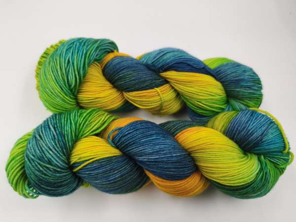 Die " Softe High Twist " Einöder Merino  Socke  *** Blaugrünes Gelb