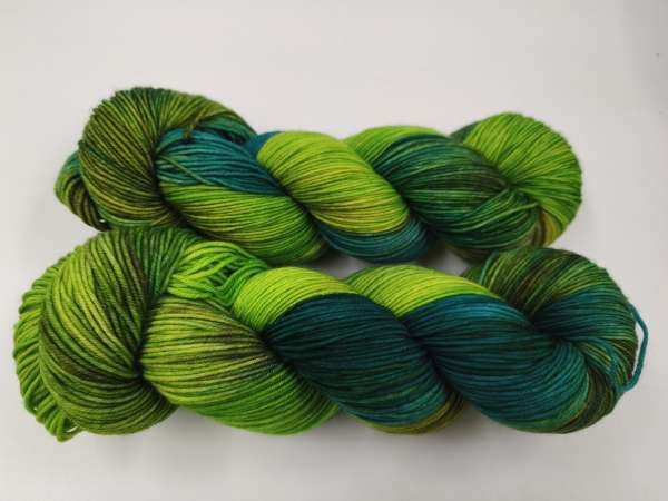 Die " Softe High Twist " Einöder Merino  Socke  *** Grünes Tealgrün