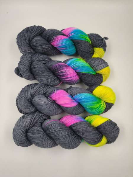 Einöder Merino  Socke  *** Wilde Elly * Grau