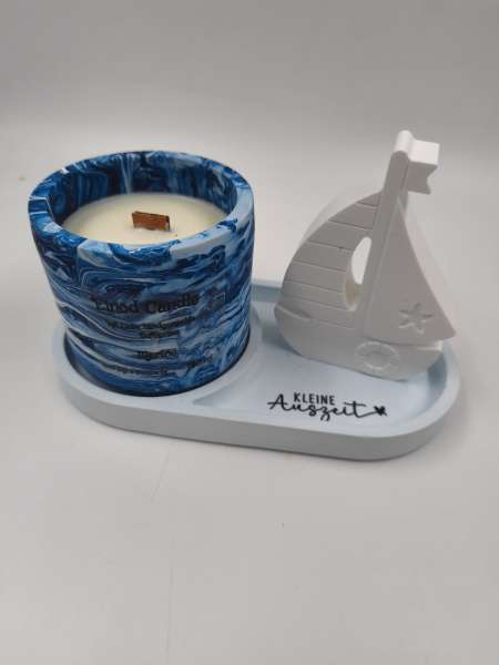 Geschenkset - Dekotablett mit Duftkerze und Segelboot
