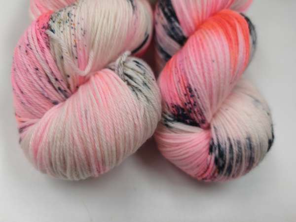 Einöder Merino  Socke  *** Neonstreusel Red