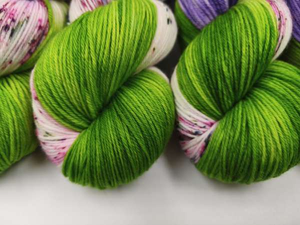 Monatsfärbung Mai 2026  ***  Einöder Merino  Socke  *** GARTEN HORTENSIE