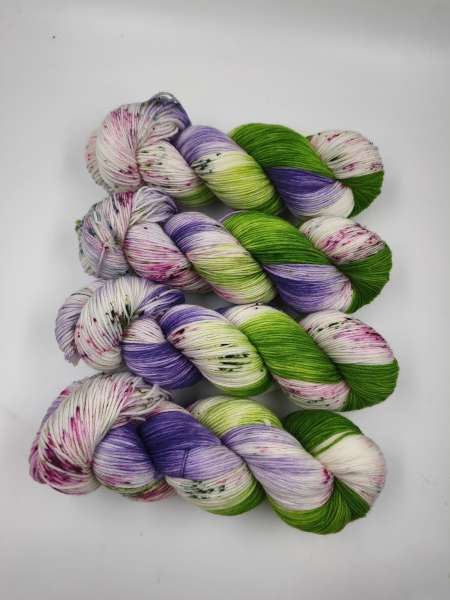 Monatsfärbung Mai 2026  ***  Einöder Merino  Socke  *** GARTEN HORTENSIE
