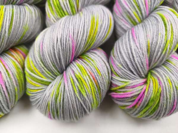 Einöder Merino  Socke  ***  Neon Konfetti Grau