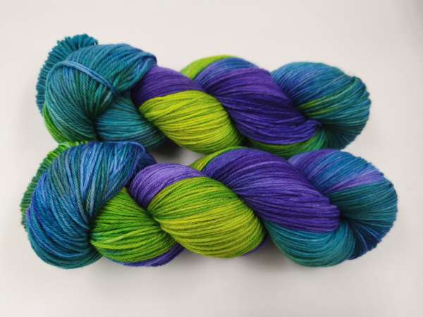 Einöder Merino  Socke  ***  BLAUGRÜNES PURPLE